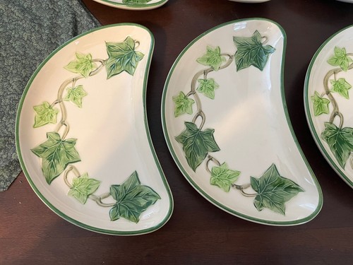 Vintage Franciscan Ivy Crescent Shaped Salad Bone Plate 8” Appear Unused Green - Picture 2 of 5