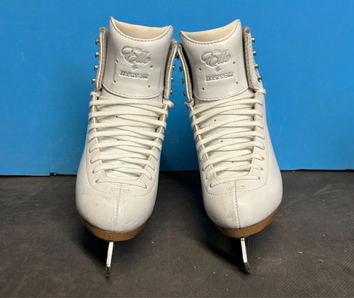 Jackson Elle boots size 4.5 R with Ultima Mirage blade (Gently Used)