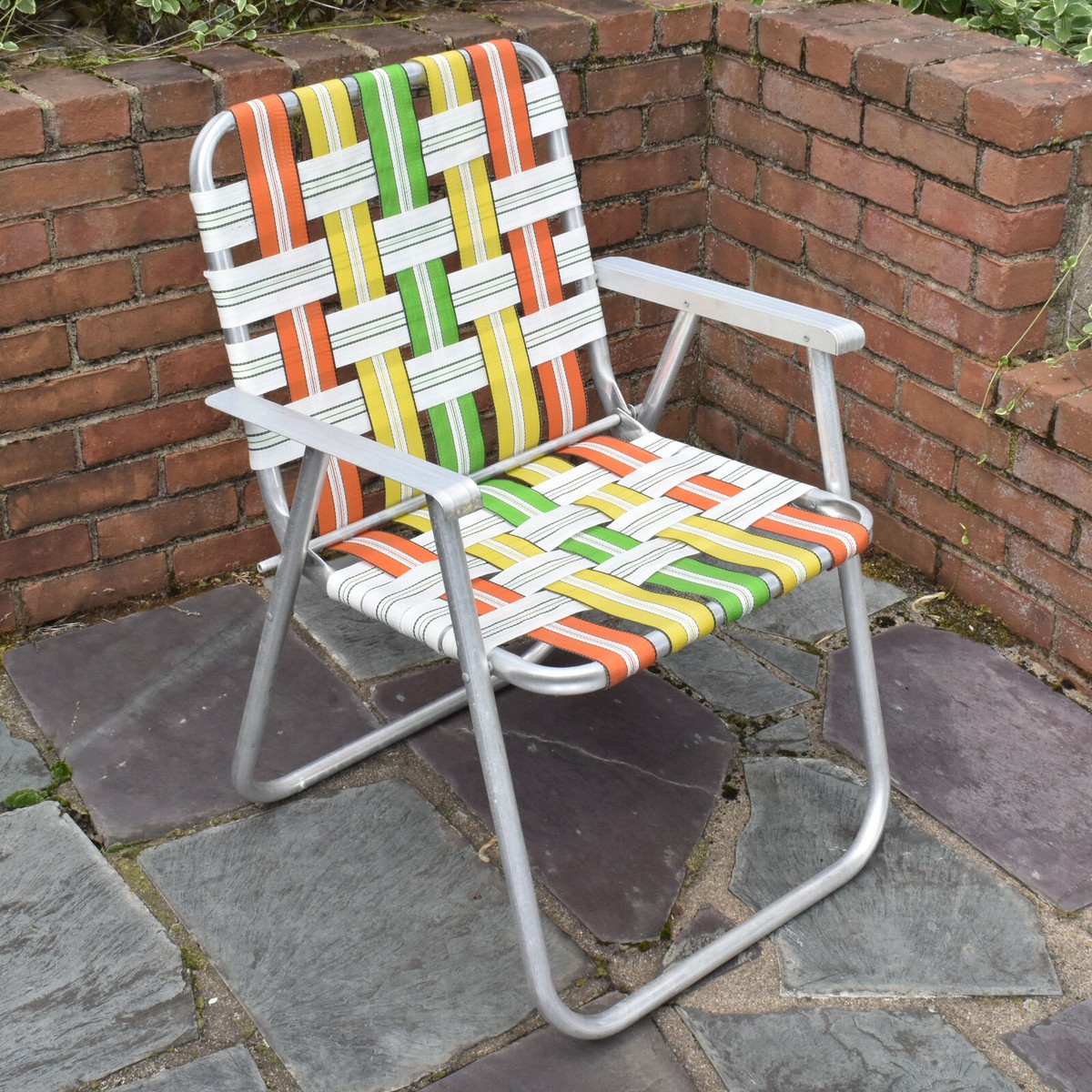 VTG Retro Lightweight Aluminum Folding Beach Lawn Chair