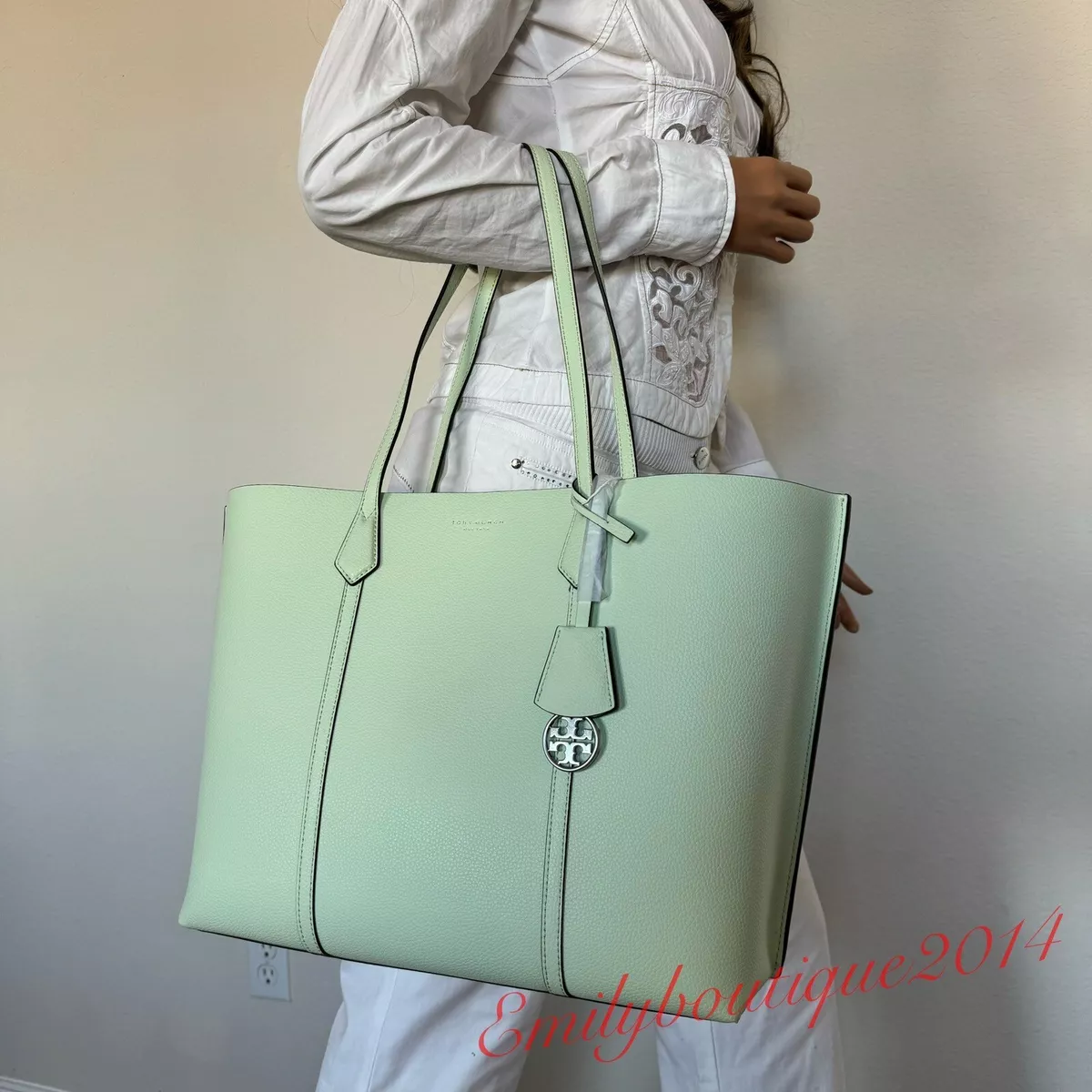 Tory burch perry triple cheap tote
