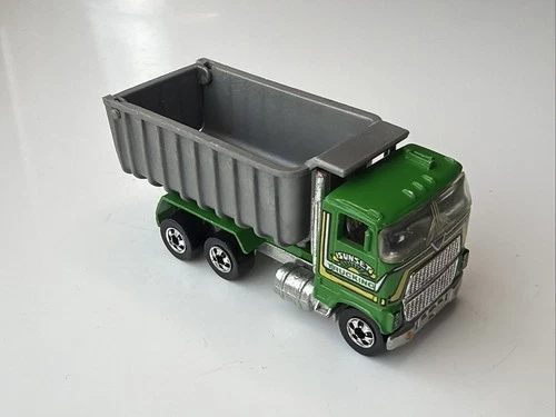 Hot Wheels FORD DUMP TRUCK Sunset Trucking Blackwalls Vintage 1982 Diecast HK