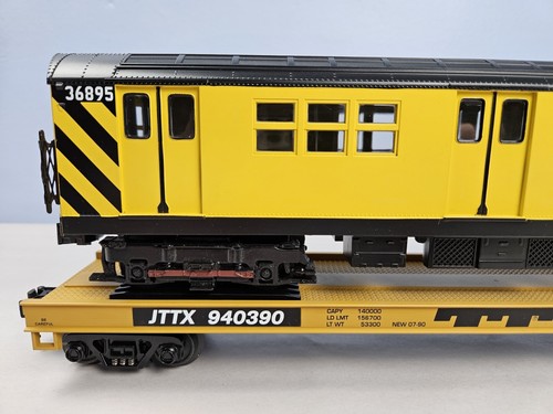 MTH 20-98382 O NYC Metro Transit MTA Flatcar 940390 w/ Yellow R-17 Subway Car - Picture 2 of 19