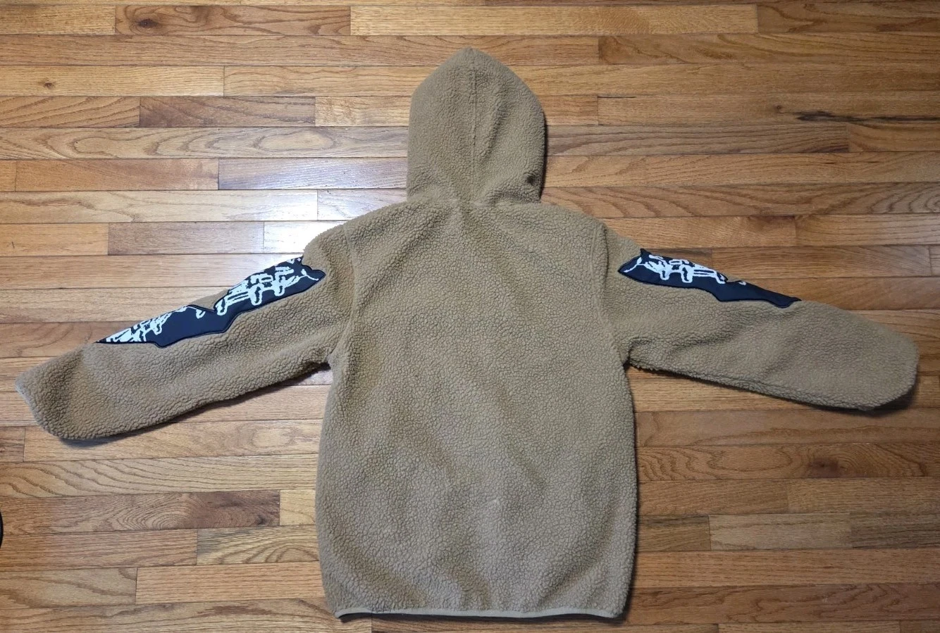 Theorywear Five Nights at Freddy's x Game Theory "Withered Fleece" Reversible - product detail image 2