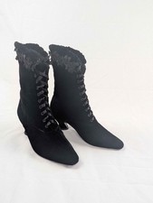 Gothic/Victorian Style Vintage Velvet Boots - Size 7