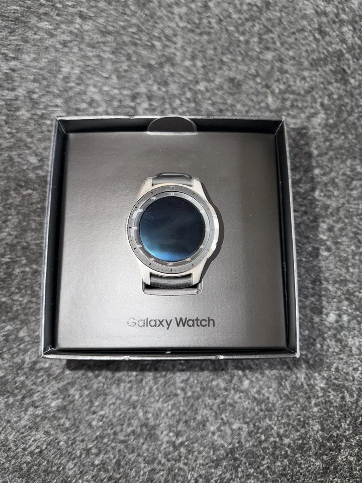 Samsung Galaxy Watch SM-R805 Neuzustand 46mm LTE Ovp. Ladegerät Station Armband, Foto 2 von 3