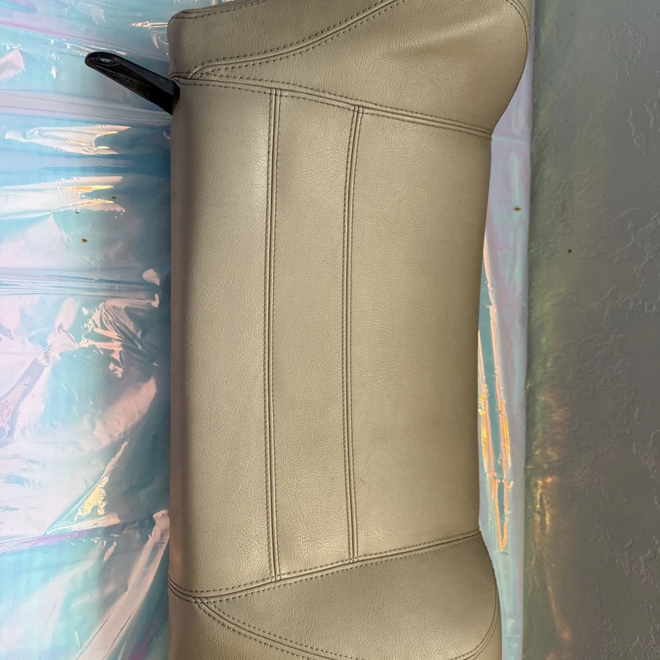 Кожаная верхняя подушка для задней части заднего сиденья Porsche 944 желтовато-коричневая от оригинального производителя 83-89 - Изображение 3 из 4