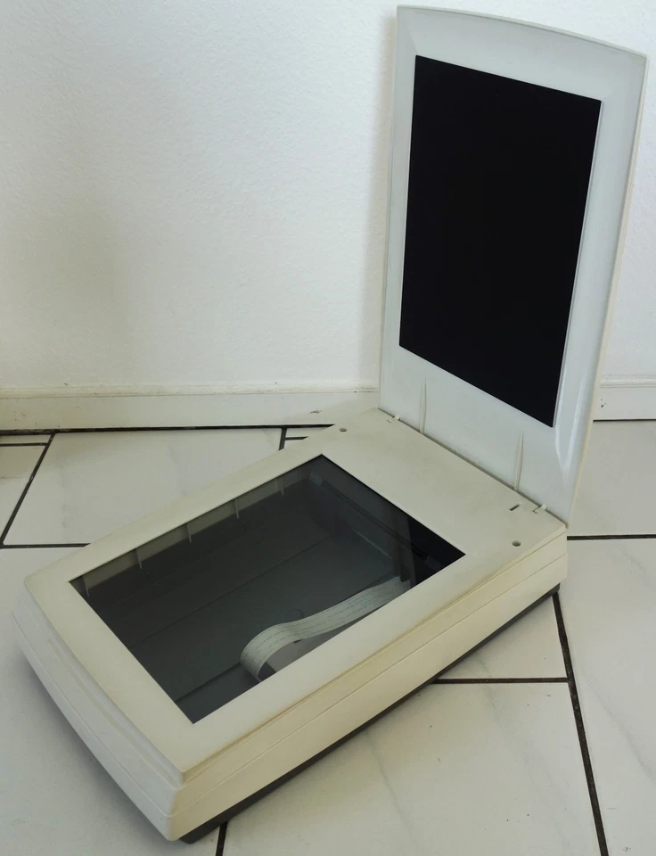 Scanner Mustek 1200 ED, A4 Flachbett - Bild 2 von 3