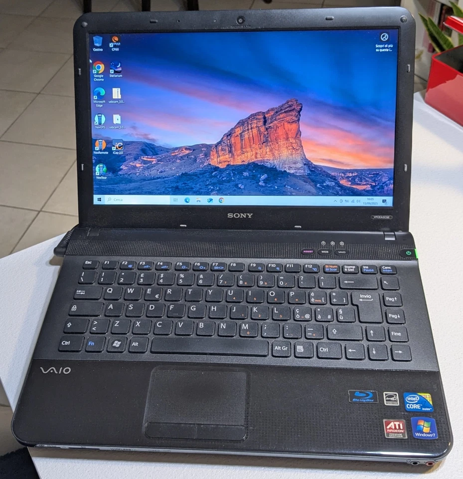 Notebook Sony VAIO i7 M640 - 6GB RAM - Radeon 5650 1GB - 250GB HD - Immagine 2 di 4