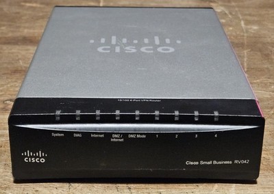Cisco Small Business 10/100 4-Port  VPN Router RV042 