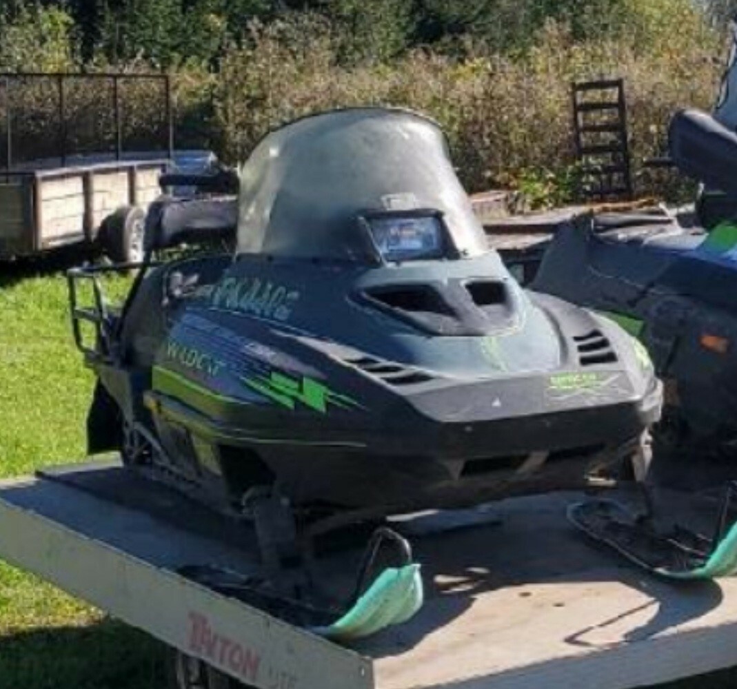 1995 ARCTIC CAT Wildcat 700 EFI long 136 1995 ARCTIC CAT Wildcat 700 EFI long 136