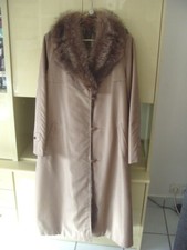 PELISSE TAILLE 42 QUASI NEUVE PORTEE 2 / 3 FOIS COL FOURRURE MANTEAU IMPERMEABLE