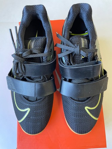 Buty NIKE - Romaleos 4 CD3463 032 Black/Limelight/Gum Med Bron - Czarne buty fitness mÄskie Nike 