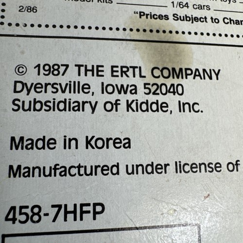 New 1987 ERTL Case IH International Harvester Tractor 1/64 458-7HFP On Card - Picture 3 of 3