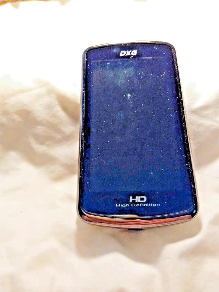 DXG DXG-599V 128 MB Camcorder -  Red NO CORD - Image 3 of 4