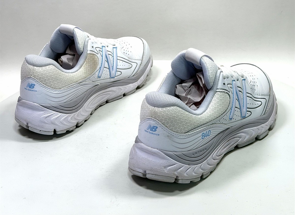 Women's 11 B / Men's 9.5 B - New Balance 840v3 Walking Shoes