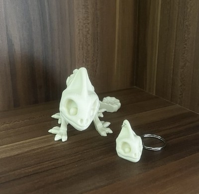Schlüsselanhänger Chameleon Skull+beweglichem Skeleton Cameleon