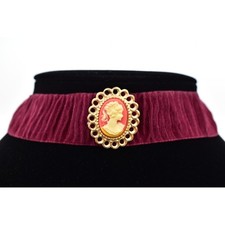 Vintage Cameo Choker Necklace Pendant Burgundy Ribbon Fabric Gold NOS 1990s A23