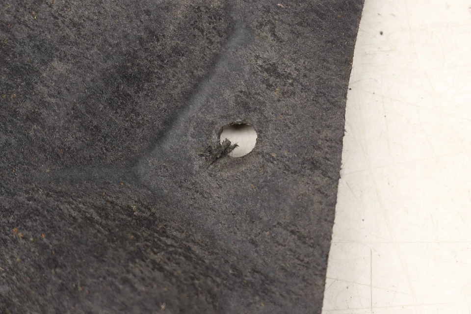 2013-2018 奥迪 S8 - 后左挡泥板衬里/防溅保护 4H0810171D — 第 2/4 张图片