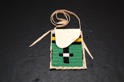 VTG NATIVE AMERICAN SIOUX BEADED LEATHER TOBACCO BAG, MEDICINE POUCH ATQ
