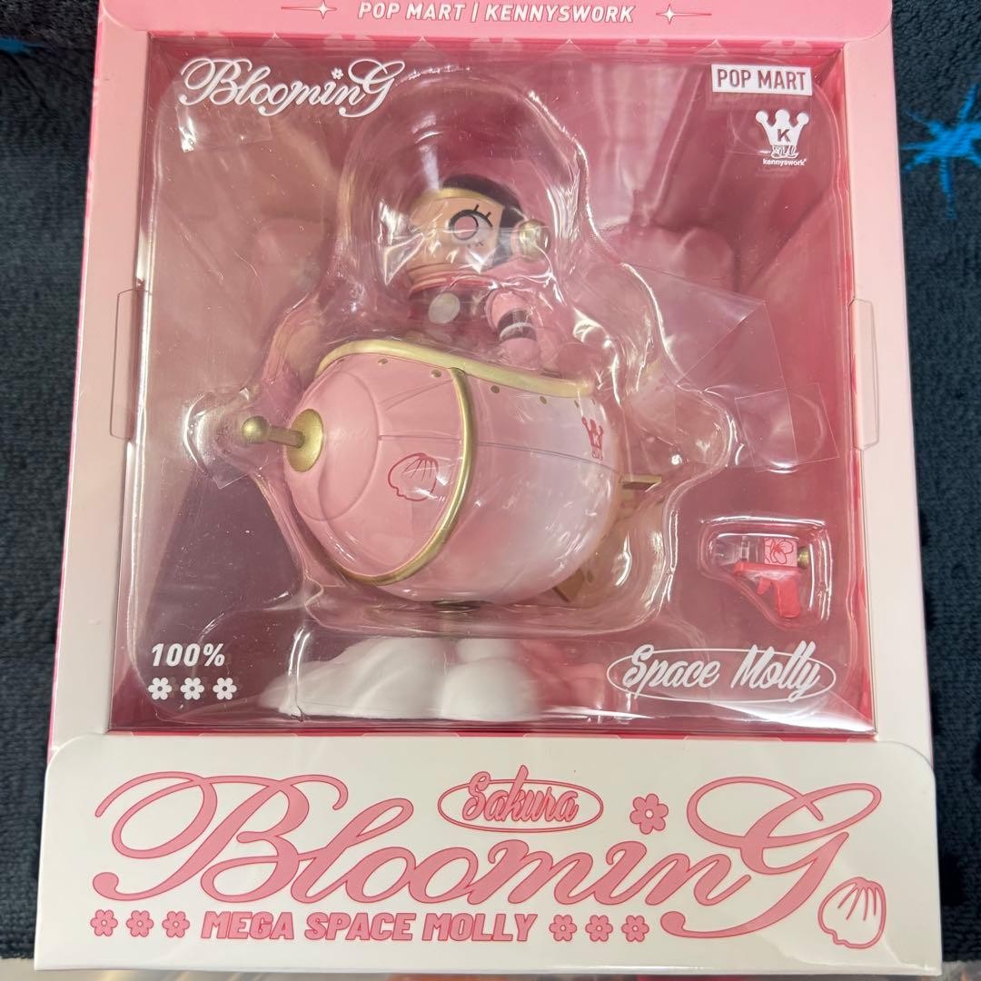 POP MART MEGA SPACE MOLLY 100% Blooming-Sakura JAPAN Limited