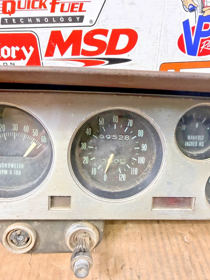 Chevrolet Corvair Monza Spyder 1962-64 probado velocímetro con llave Foto 3 de 4