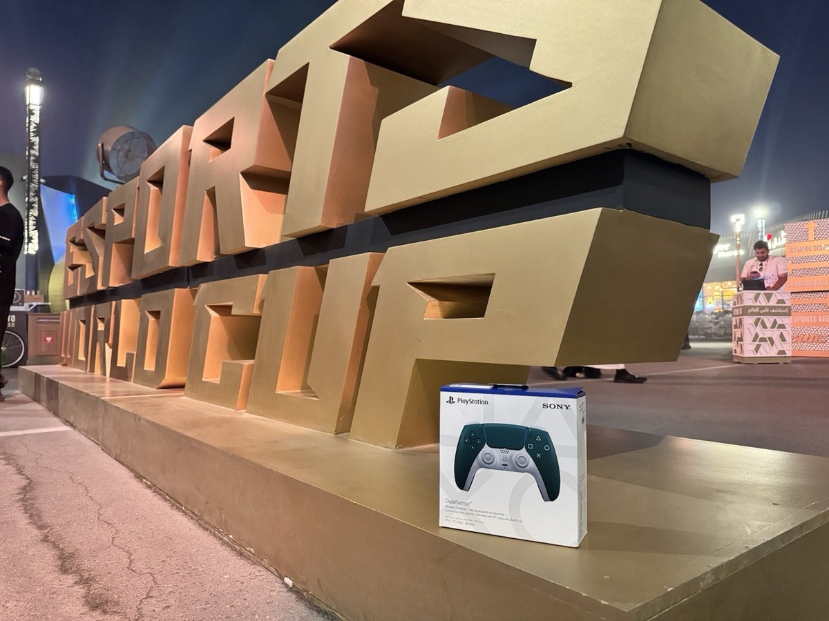 Sony PS5 Wireless Controller EWC 2025 Exclusive Alpine Green Extremely Rare  X