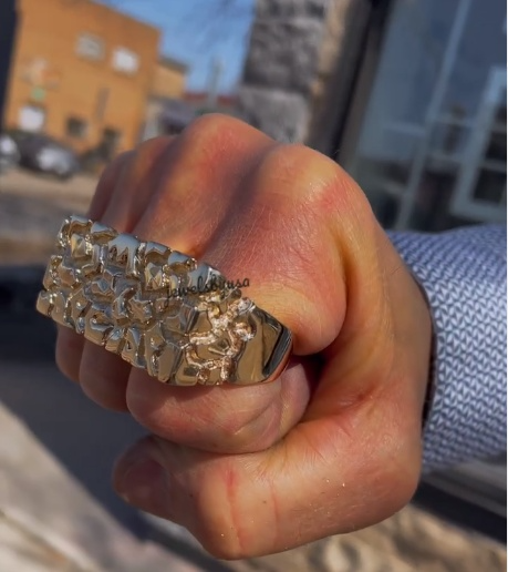 Attractive Gift For Men's Nugget Style Solid Metal 2 Finger Ring