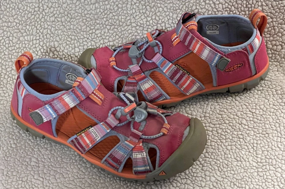 Keen Big Girls 海滩水上游泳池粉色鞋凉鞋 2 码橡胶 VGUC — 第 4/4 张图片