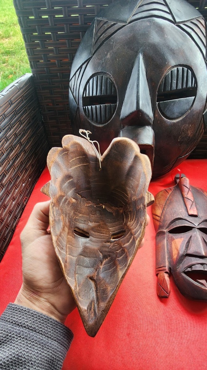 VINTAGE AFRICAN WOODEN MASK IN PRE OWNED CONDITION LOT OF 3