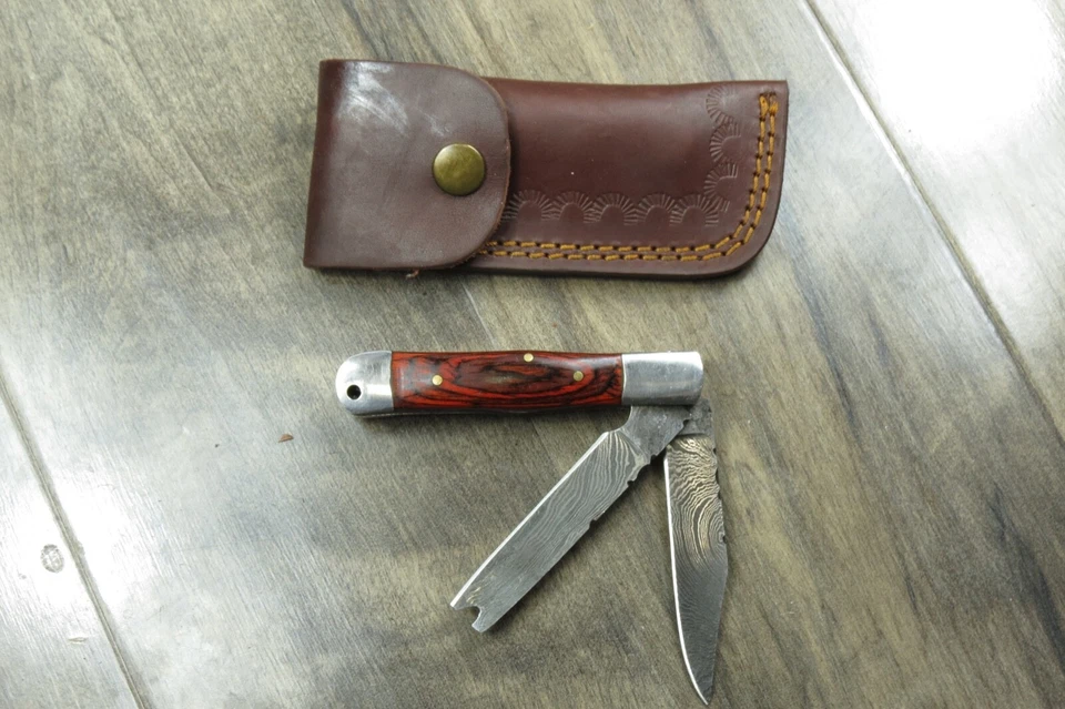  HAND MADE DAMASCUS DUAL BLADE FOLDING POCKET KNIFE - NON LOCK Red laminate  - Image 4 of 4