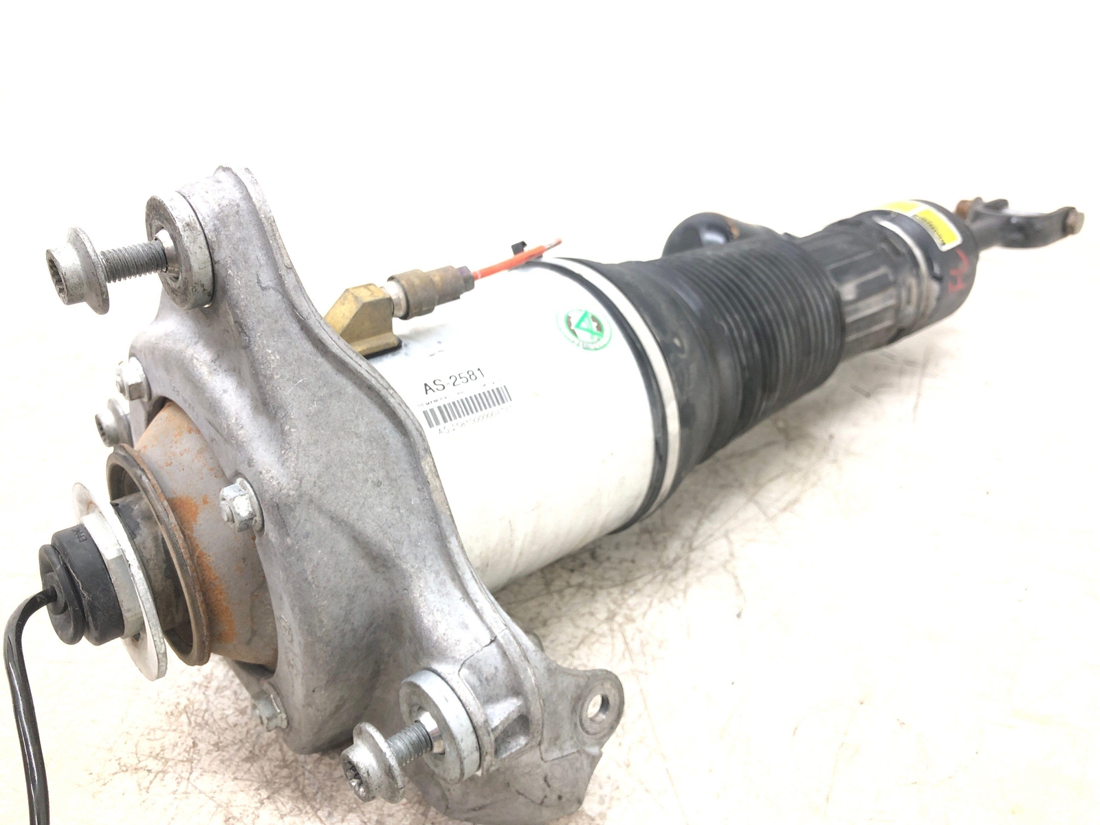 2009-2011 BENTLEY CONTINENTAL FRONT LEFT AIR RIDE SUSPENSION STRUT SHOCK ABSORBR