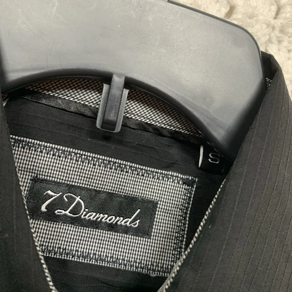 Camisa 7 Diamantes Para Hombre Talla S Negra Gris Rayas Manga Larga Abotonada Pestaña Enrollable Foto 3 de 4