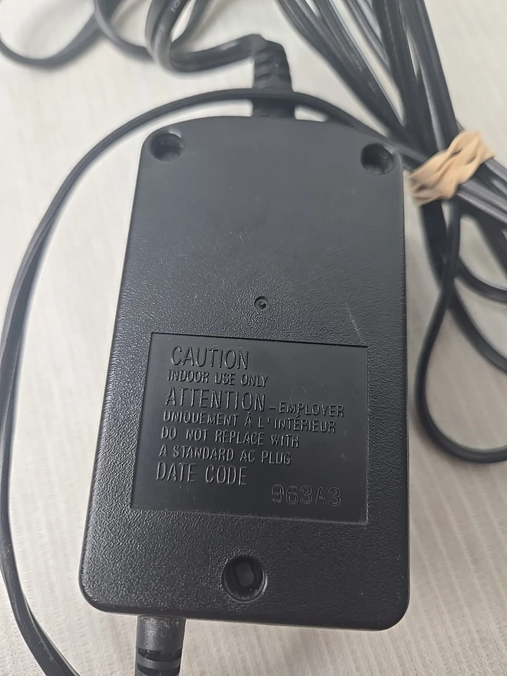 Adaptador de corriente Apple M3365 para impresora M3362, M3374 13,5 VDC 1,0A 28 W    Foto 3 de 4