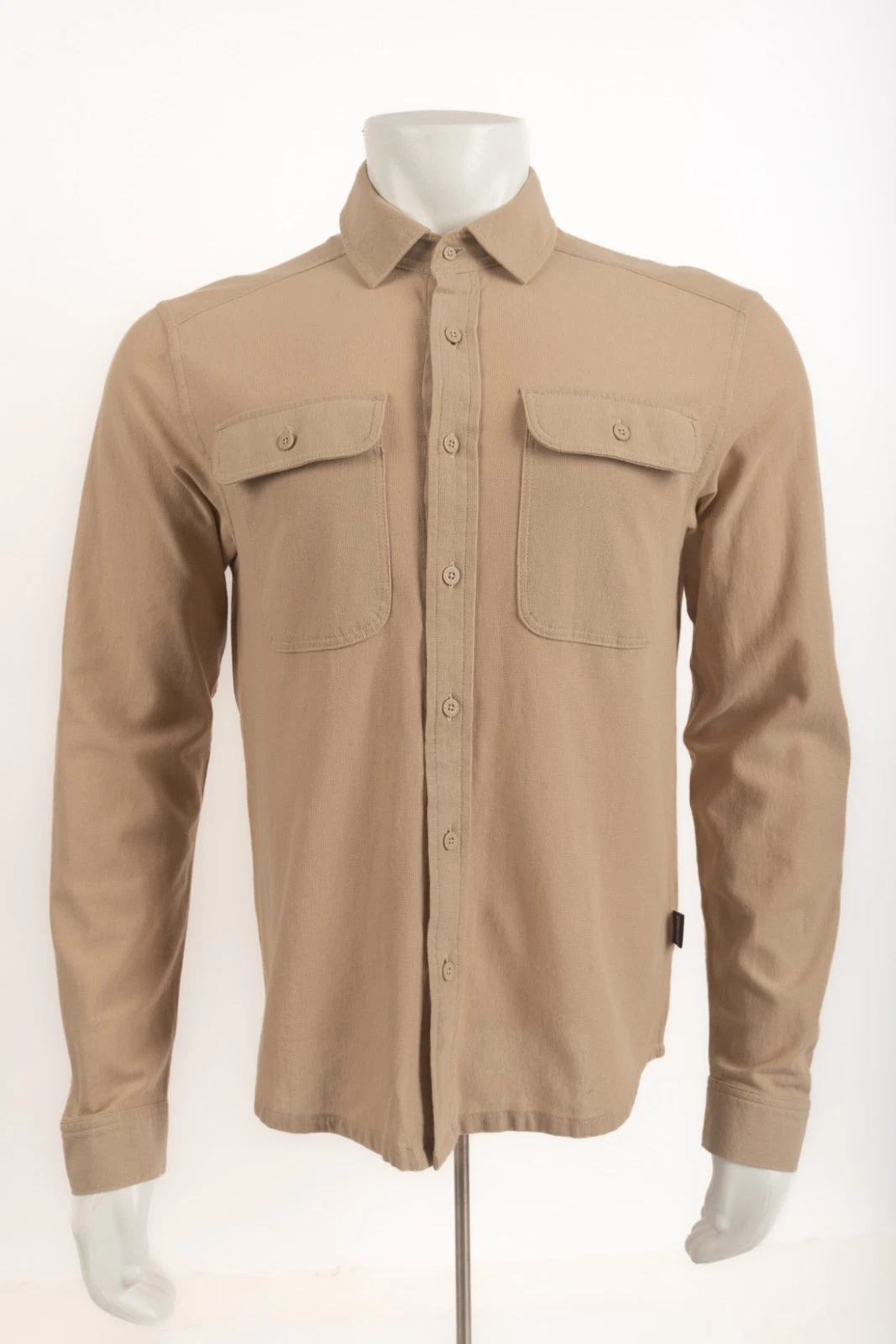 Patagonia Mens Knoven Shirt Top Button Up Size M Camel Tan Hiking Pockets NWT