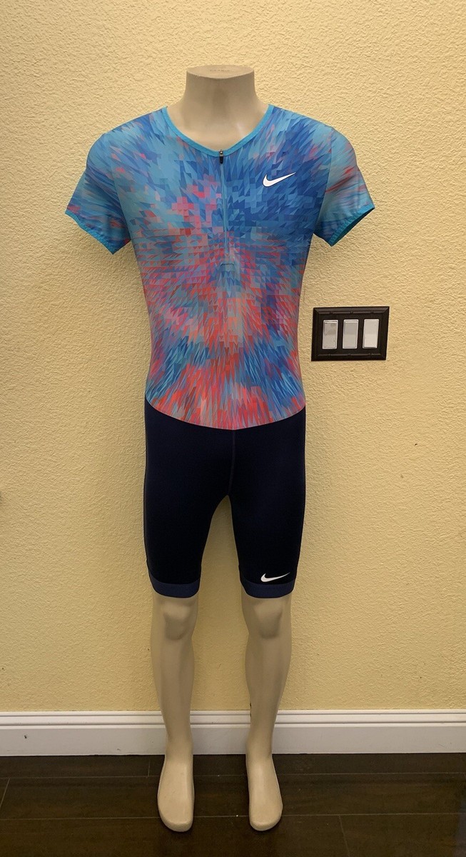 NWOT Nike Men's Size XL 2017 Pro Elite Short Sleeve Track And