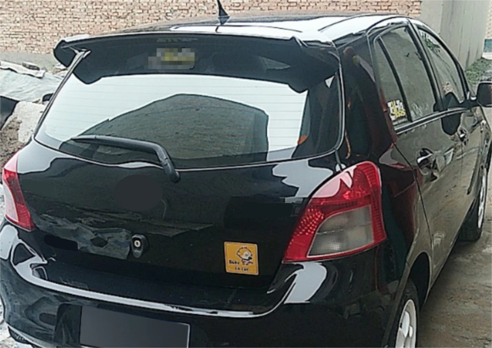 Alerón estilo fábrica ABS negro para Toyota Yaris Hatchback 2006-2011 5 puertas Foto 3 de 4