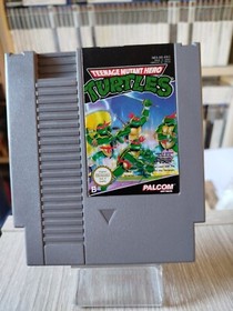Nintendo NES Tortues Ninja Teenage Mutant Hero Turtles PAL Tr&egrave;s Propre 