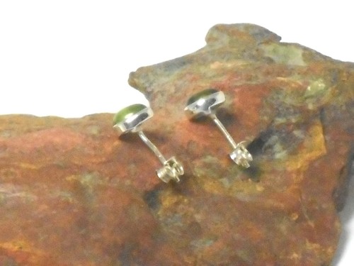 PERIDOT Sterling Silber 925 Edelstein Ohrringe / STUDS - Geschenk boxed - Bild 5 von 5