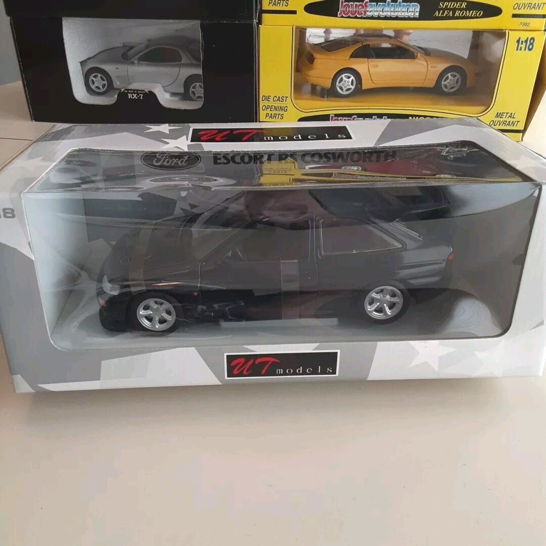 Minichamps Ford Mondeo 1:43 82101