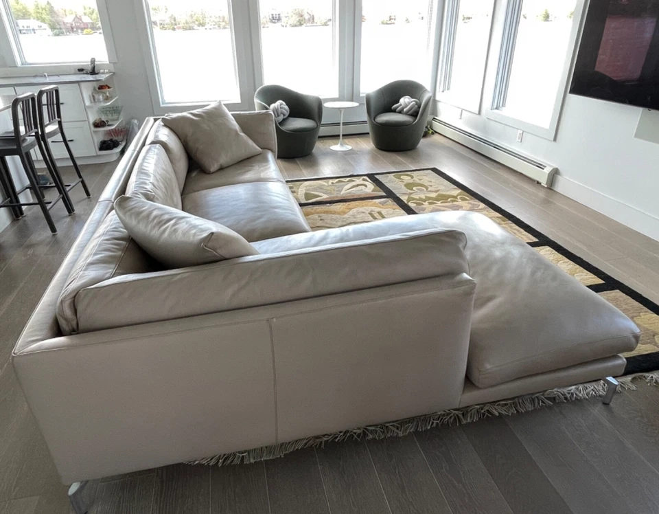 Sofá seccional Como Kalahari cuero gris diseño Giorgio Soressi al alcance de la mano Foto 3 de 4