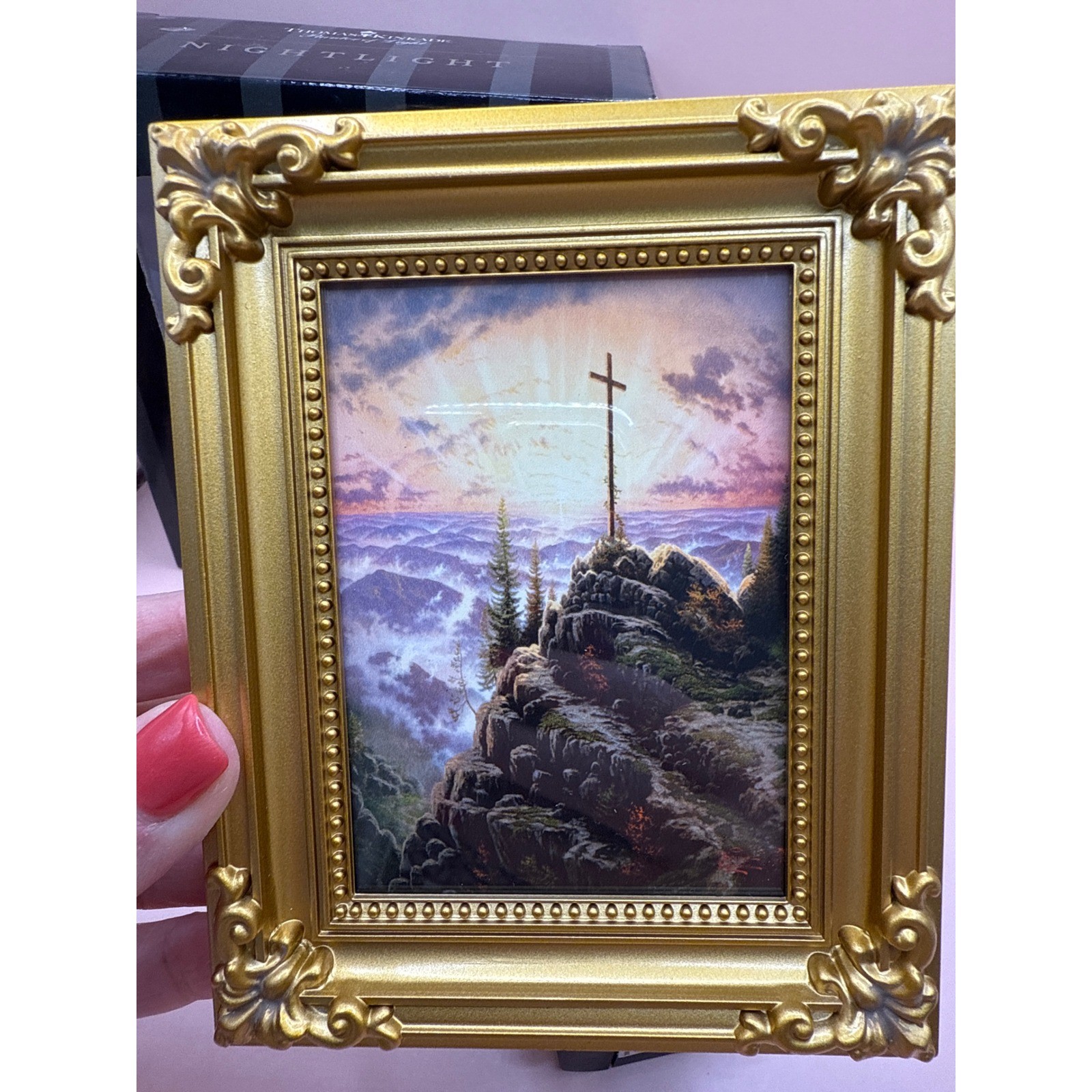 Thomas Kinkade Painter of Light Cross Nightlight Hearth Home Collection NOS