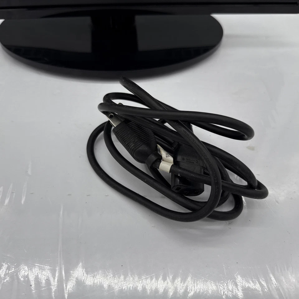 Vizio VA19LHDTV10T 19-Inch Eco 720P LCD HDTV Black 1746 - Image 4 of 4