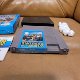 Wheel of Fortune Family Edition Nintendo NES Complete in Box CIB