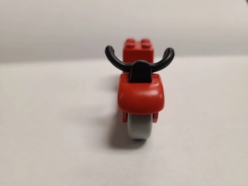 LEGO Red Fabuland Scooter Bicicleta con Ruedas Grises DE COLECCIÓN Foto 3 de 4