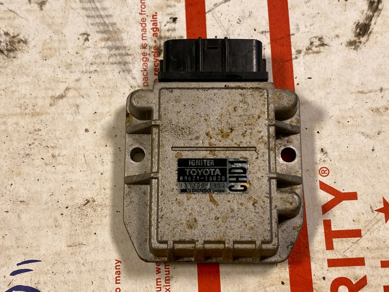 TOYOTA LEXUS OEM IGNITION CONTROL MODULE IGNITER 8962116020 131300