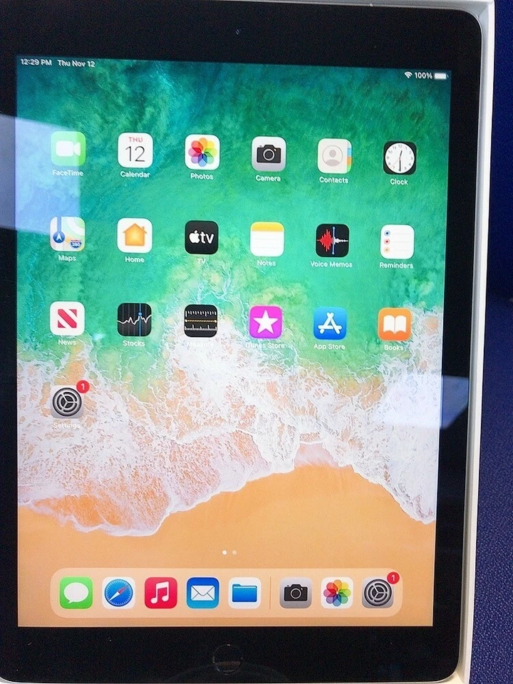 Apple iPad Pro 9.7"  128GB WiFi Cellular 4G Retina iOS 14 Warranty GRADE B - Image 4 of 4