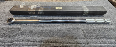 McMaster-Carr Click Torque Wrench 1/2 in Drive, Square Drive 43'' Length