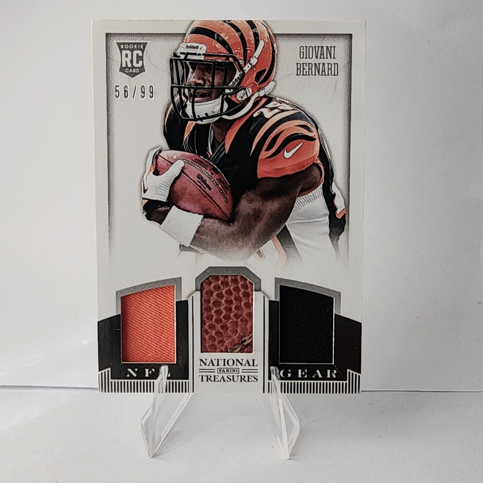 Giovani Bernard Panini National Treasures Rookie NFL Gear Trio Materials Signatures #12 Base