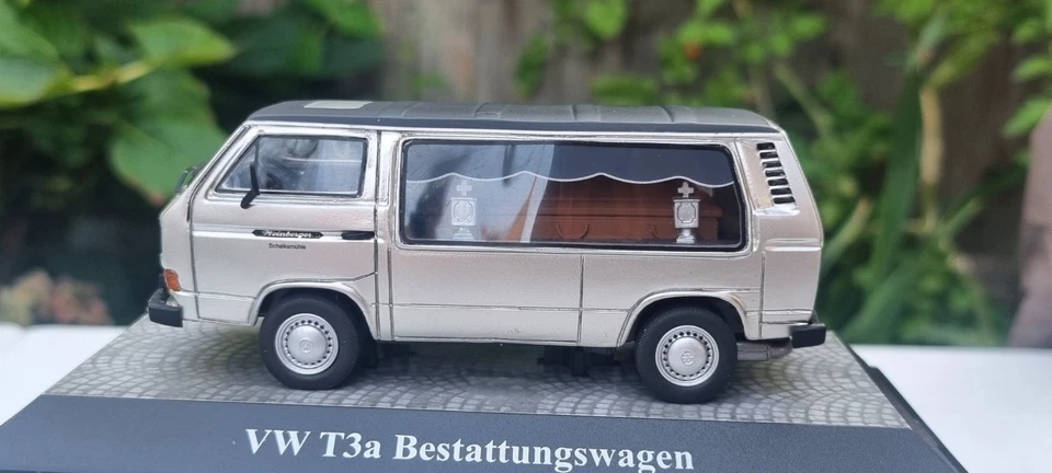Coche fúnebre Premium Classix Volkswagen T3a Schalkmuhle plateado 1:43 Foto 4 de 4