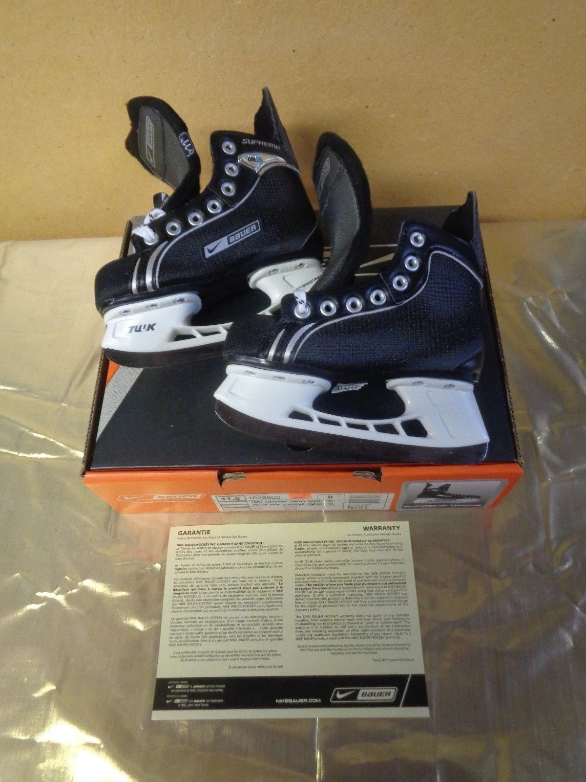 Chaussures de hockey Nike Bauer NBH Supreme One05 pour jeunes pointure Y12